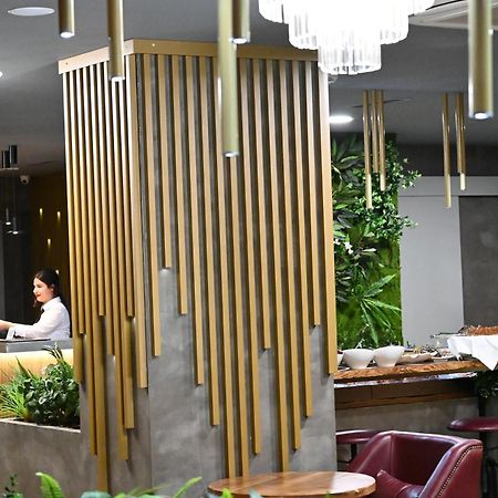 Ap Hotel Boutique Vlorë Esterno foto