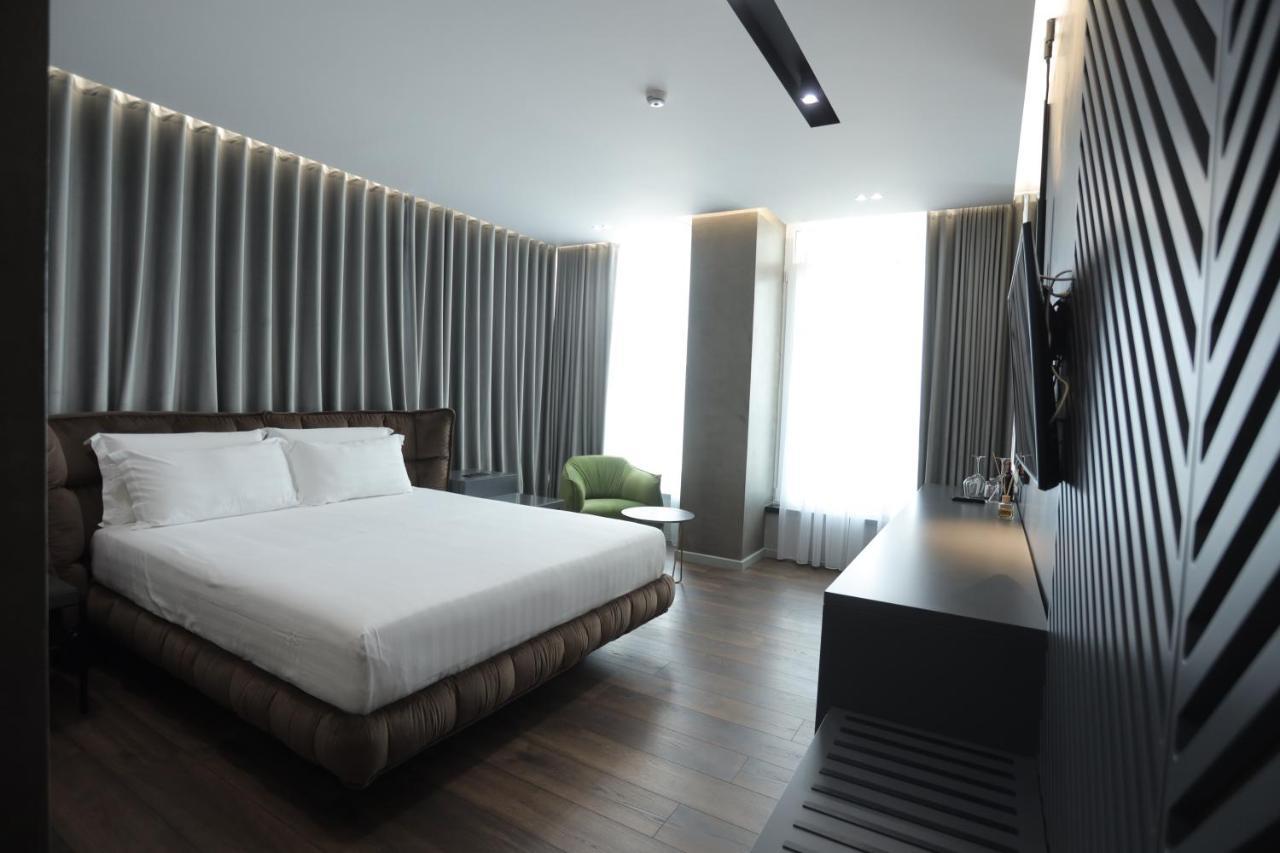 Ap Hotel Boutique Vlorë Esterno foto