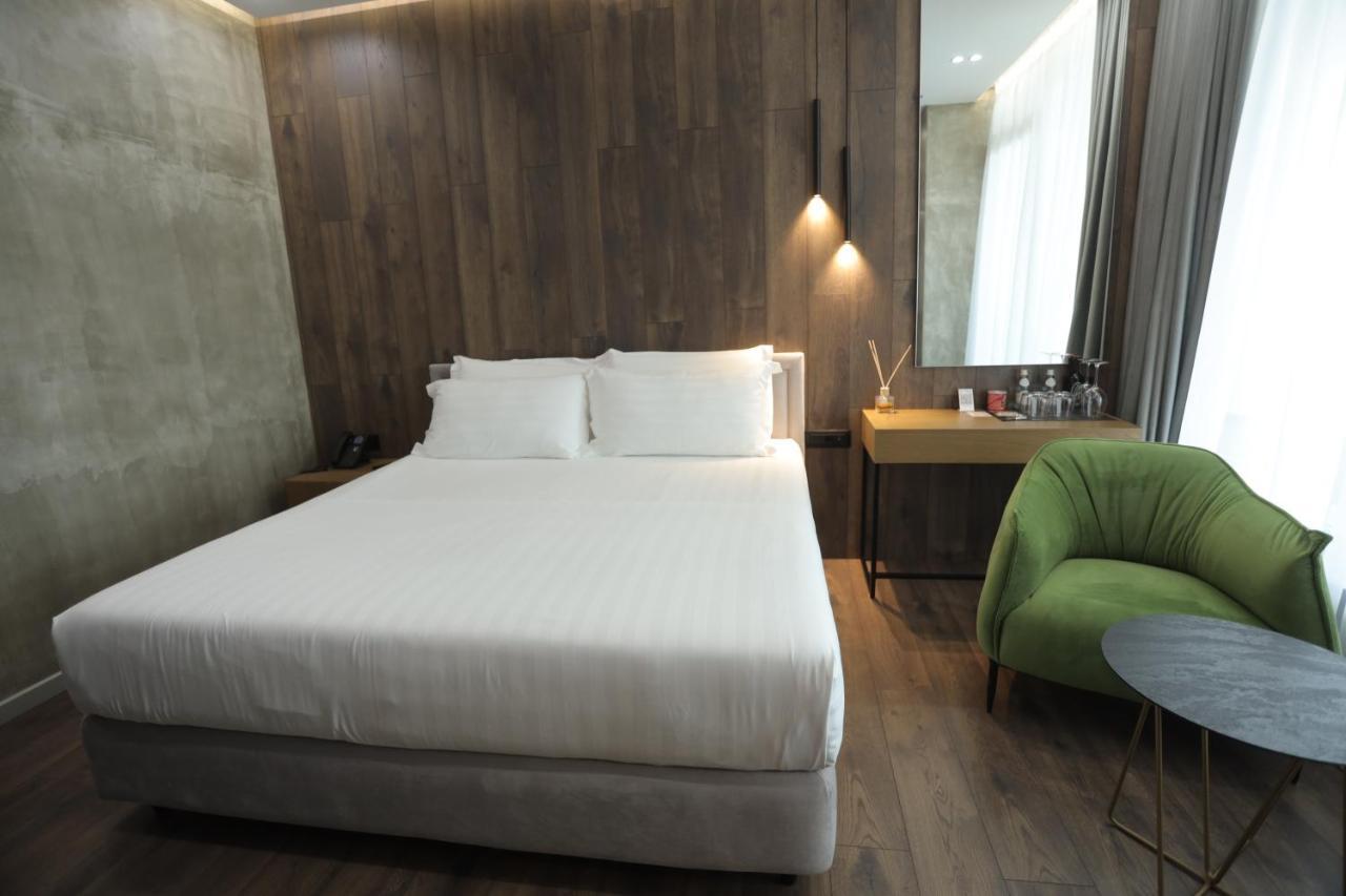 Ap Hotel Boutique Vlorë Esterno foto