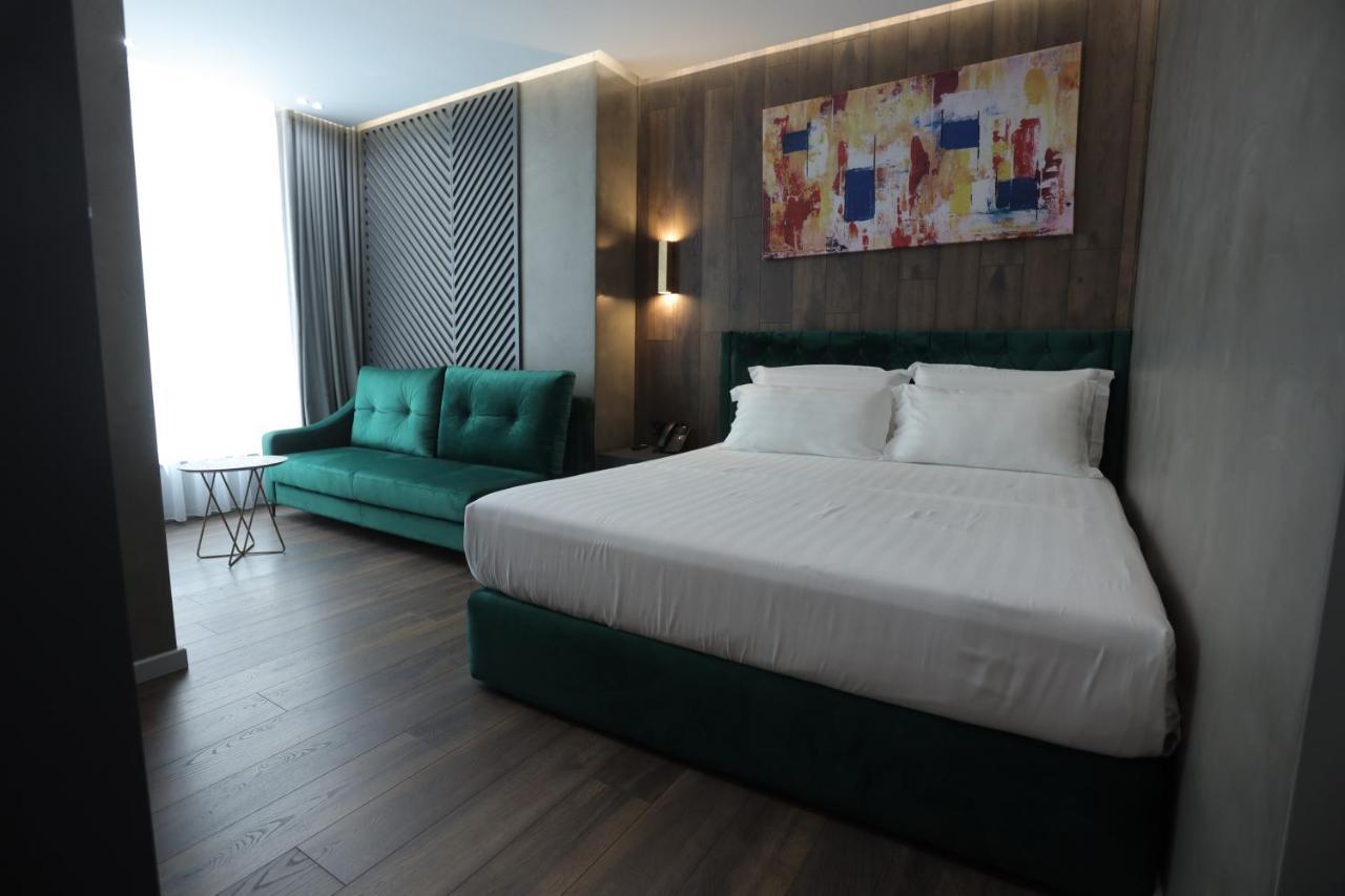 Ap Hotel Boutique Vlorë Esterno foto