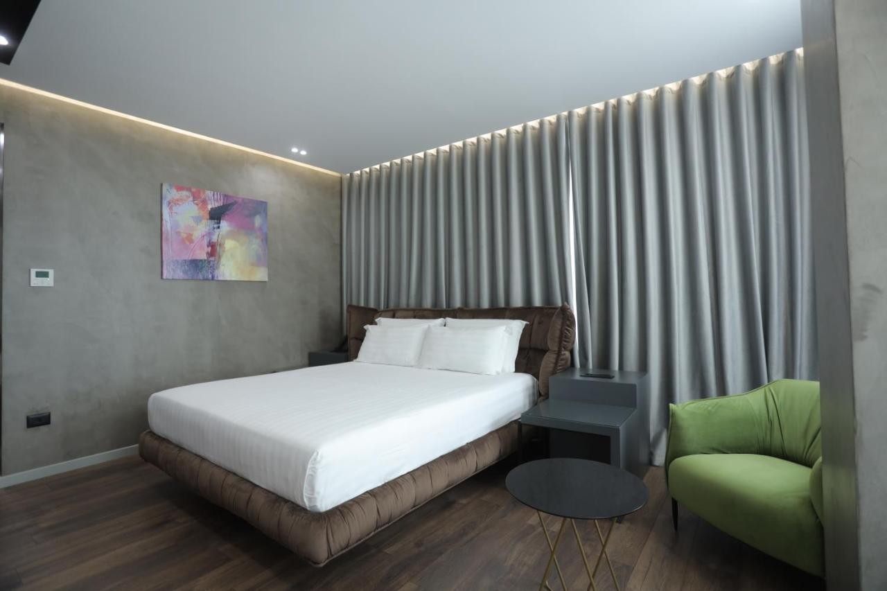 Ap Hotel Boutique Vlorë Esterno foto