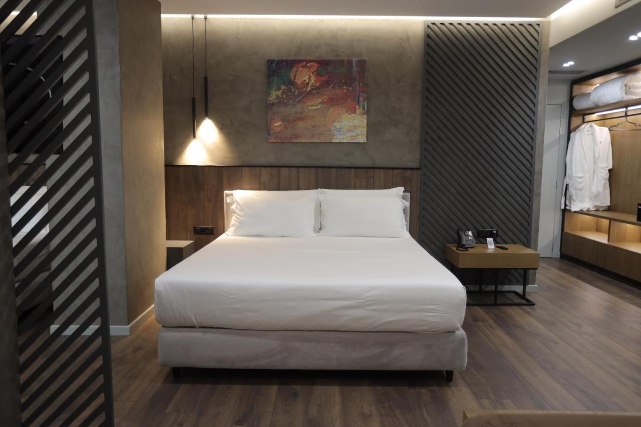 Ap Hotel Boutique Vlorë Esterno foto