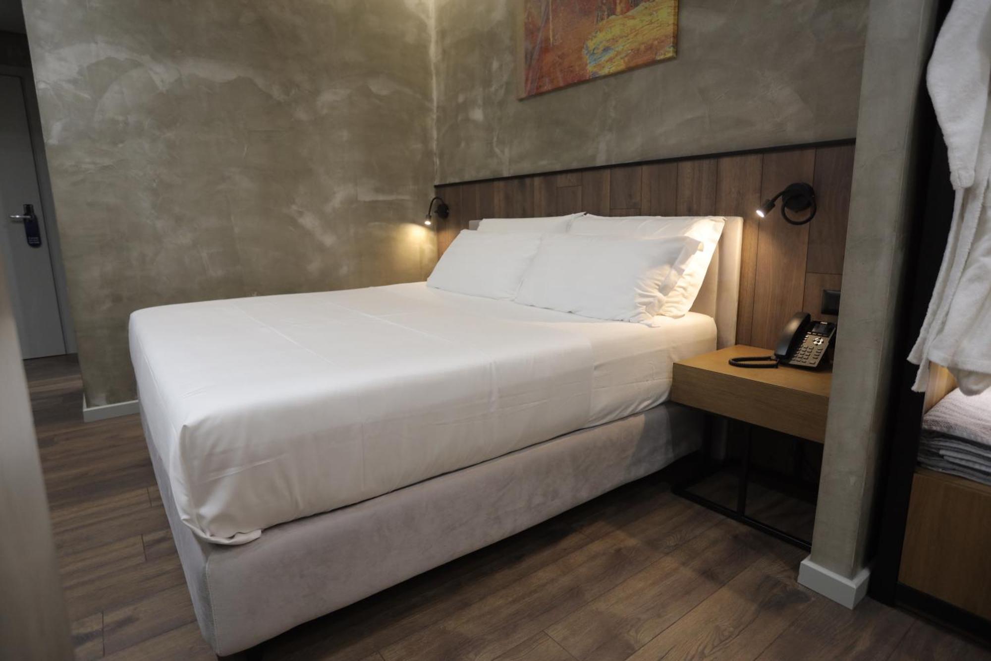 Ap Hotel Boutique Vlorë Esterno foto
